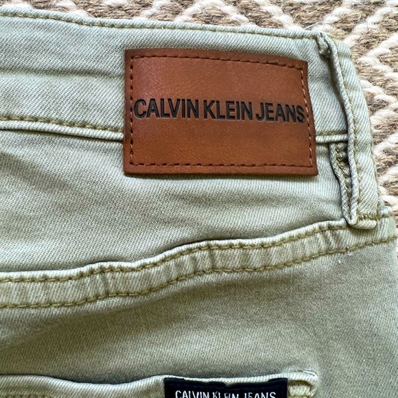 Calvin Klein green skinny jeans size 6 - Picture 3 of 4